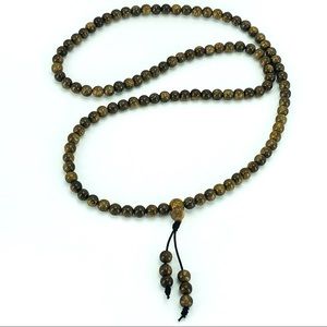 Agarwood beads bracelet.